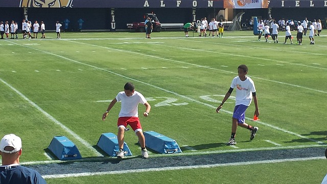 中国男篮擒关岛 小组第一晋级正赛.